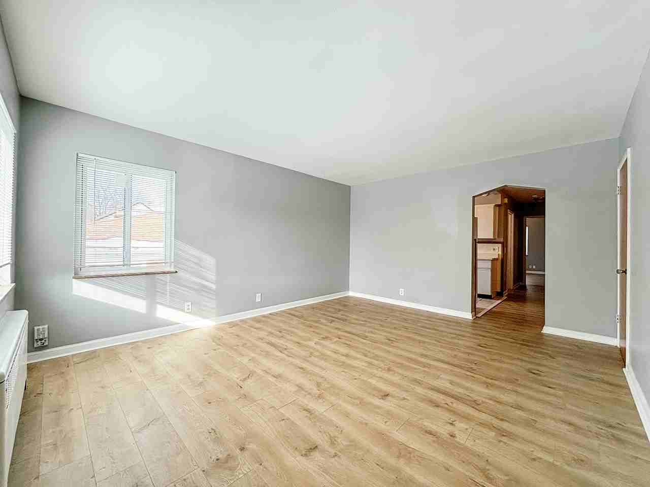 850 Overlook Ave #3 - Photo 5 of 9