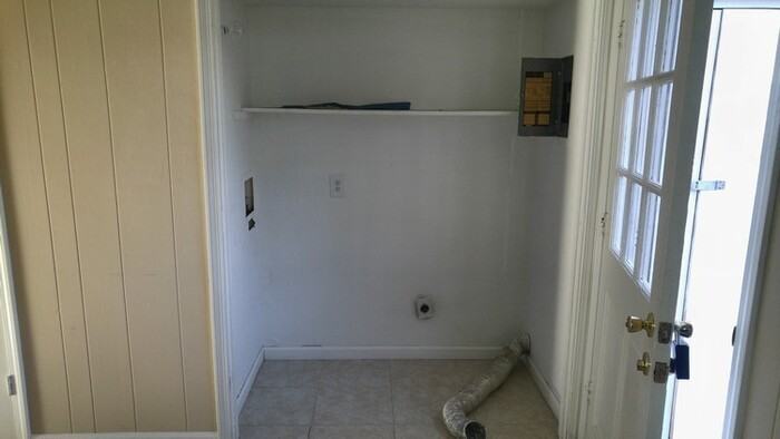 159 Brookwood Ave Ne #22 - Photo 4 of 11