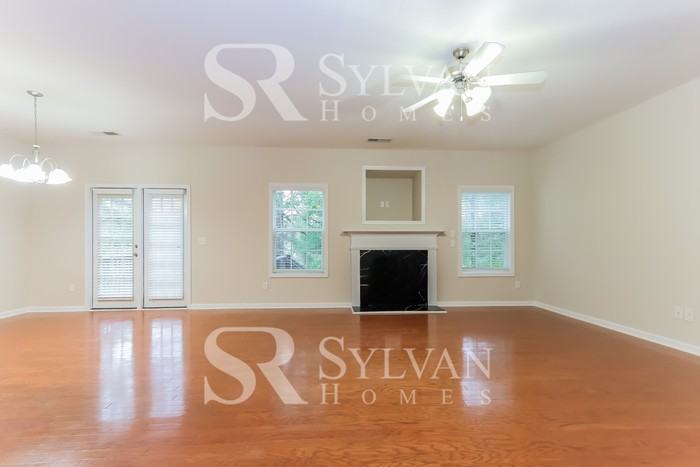 267 Lantana Dr - Photo 3 of 16