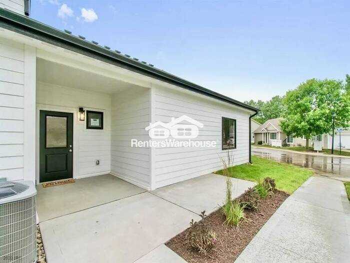 3654 Ne Kara Ln - Photo 2 of 3