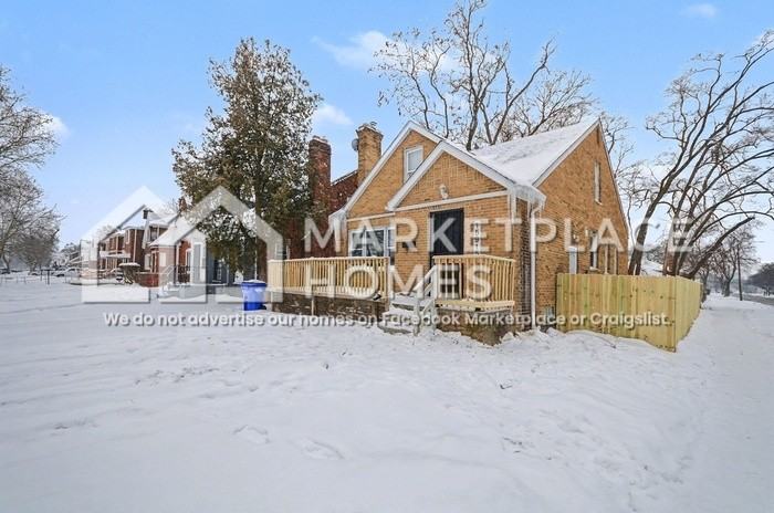 15915 Sussex St - Photo 3 of 26