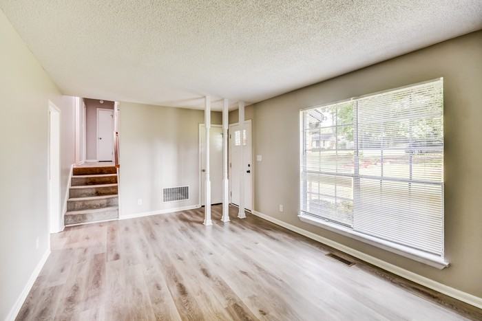 2904 Clement St - Photo 5 of 14