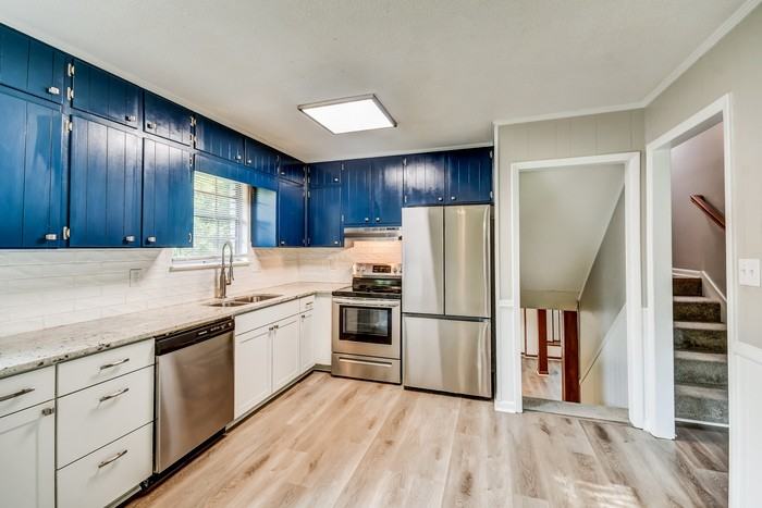 2904 Clement St - Photo 6 of 14