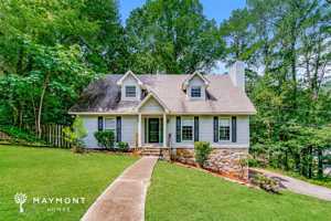 featured image of 101 Moss Rock Ln