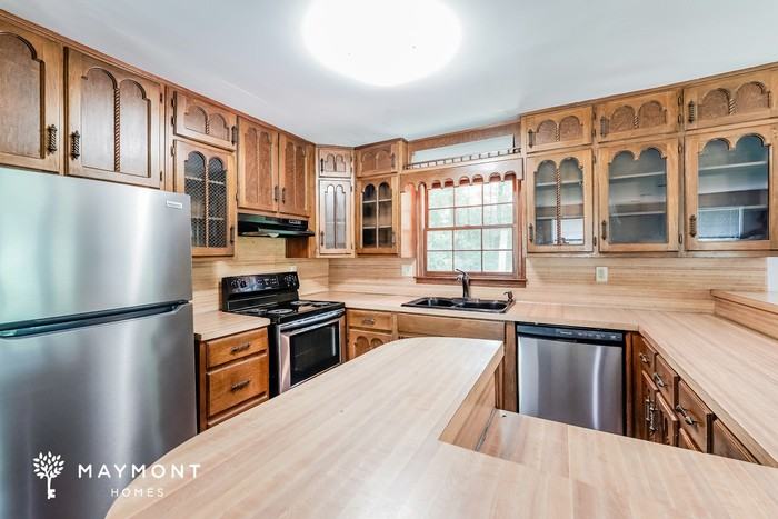 101 Moss Rock Ln - Photo 7 of 13