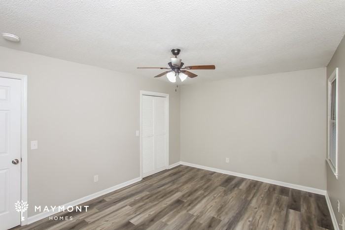 100 Lely Ct - Photo 7 of 11