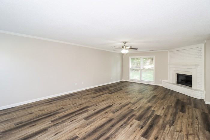 8821 Chimneyrock Blvd - Photo 5 of 17