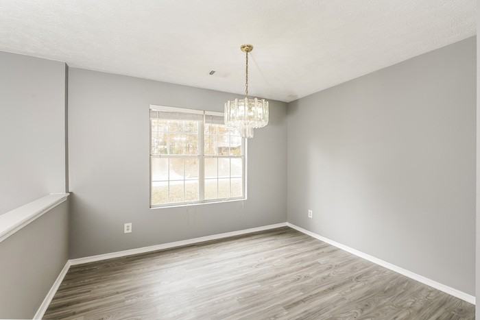 3971 Brookstone Ct - Photo 4 of 20