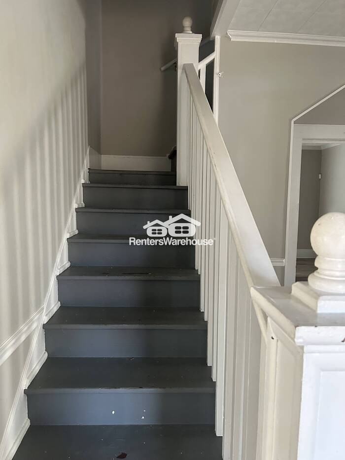 610 Owen Ave - Photo 5 of 17