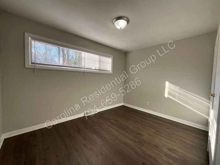 520 Blendwood Dr - Photo 7 of 12