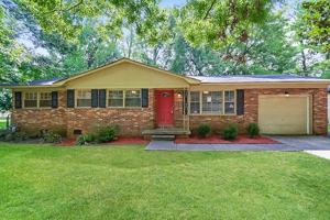 featured image of 2204 Euclid Rd Nw