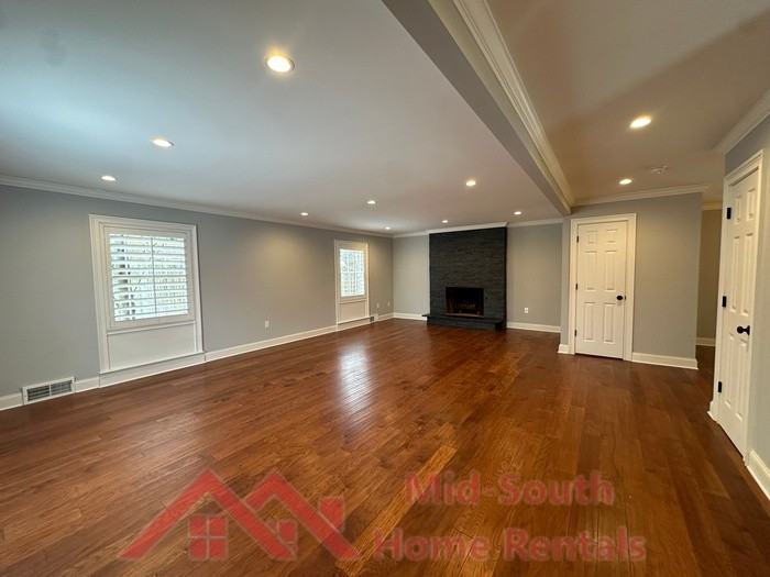 1965 Cordes Rd - Photo 5 of 30