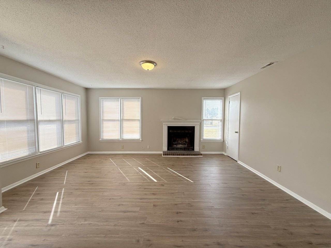 2700 Lantern Walk SoutheastUNIT A #1 - Photo 2 of 20