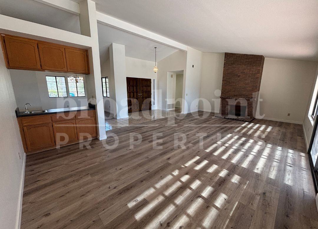 1543 Buckskin Dr #1 - Photo 3 of 29