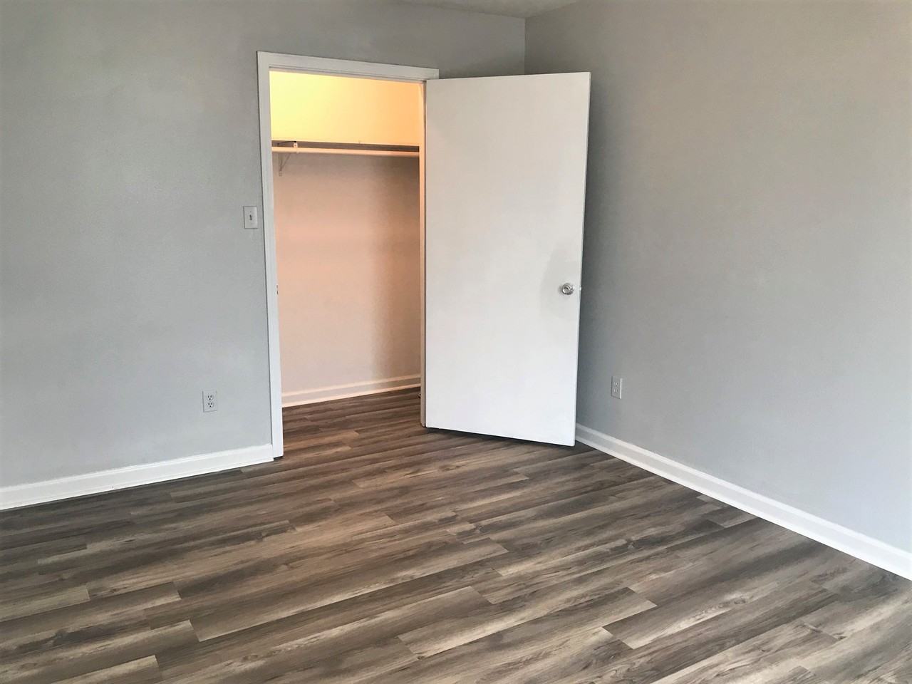 910 Prater Rd #910 - Photo 3 of 8