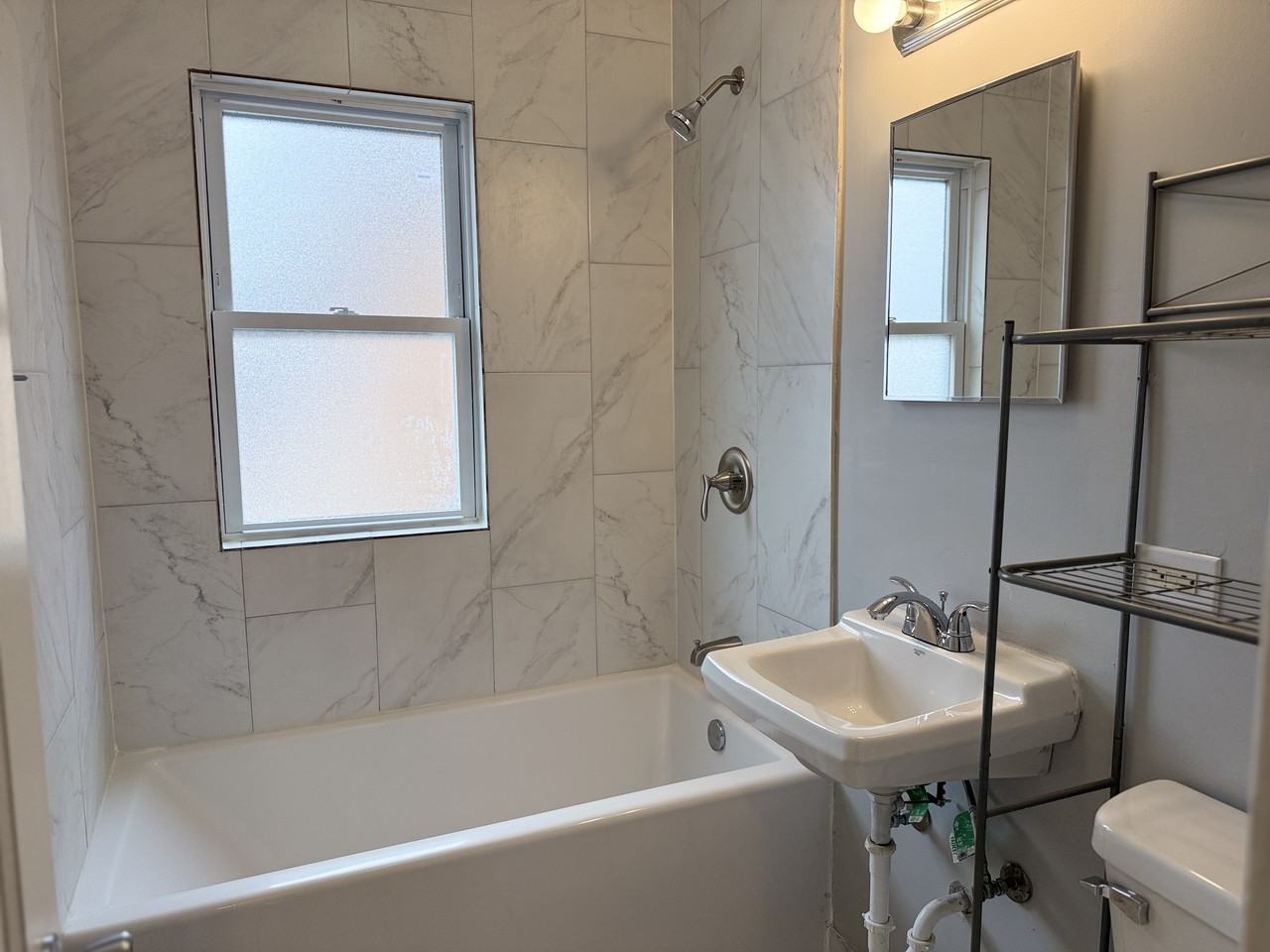 1238 W 90th St #2E - Photo 3 of 8