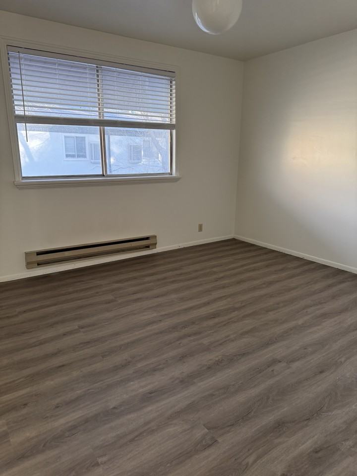 702 N Wall St #2 - Photo 7 of 8