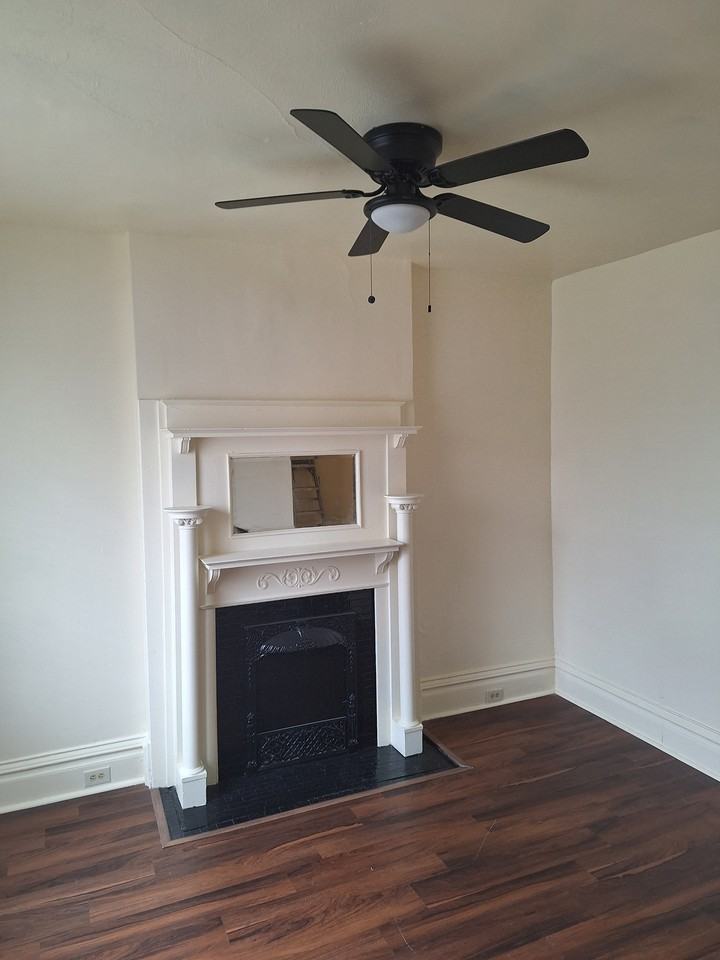 4857 Northland Ave #1stFL - Photo 2 of 12