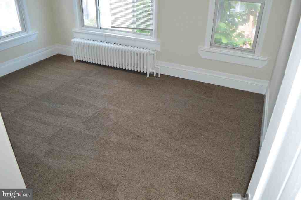 738 Gresham Pl Nw - Photo 7 of 12