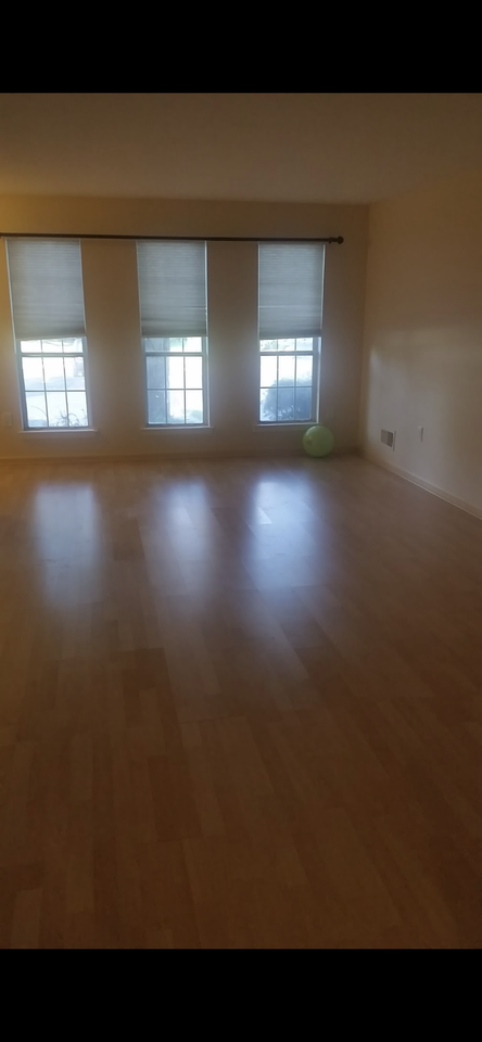 141 Gregory Ln #141 - Photo 4 of 10