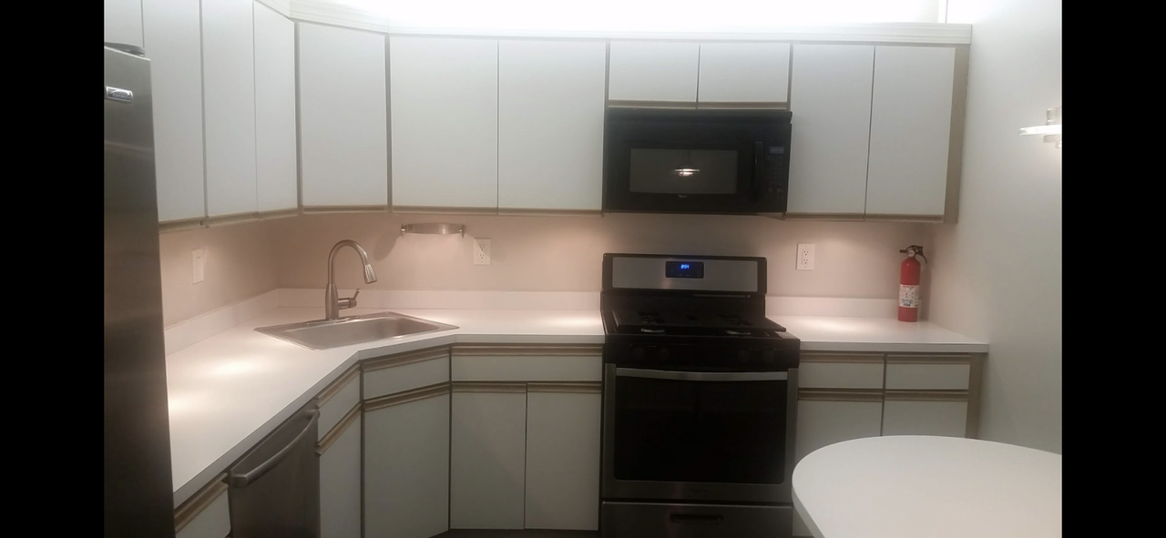 141 Gregory Ln #141 - Photo 7 of 10