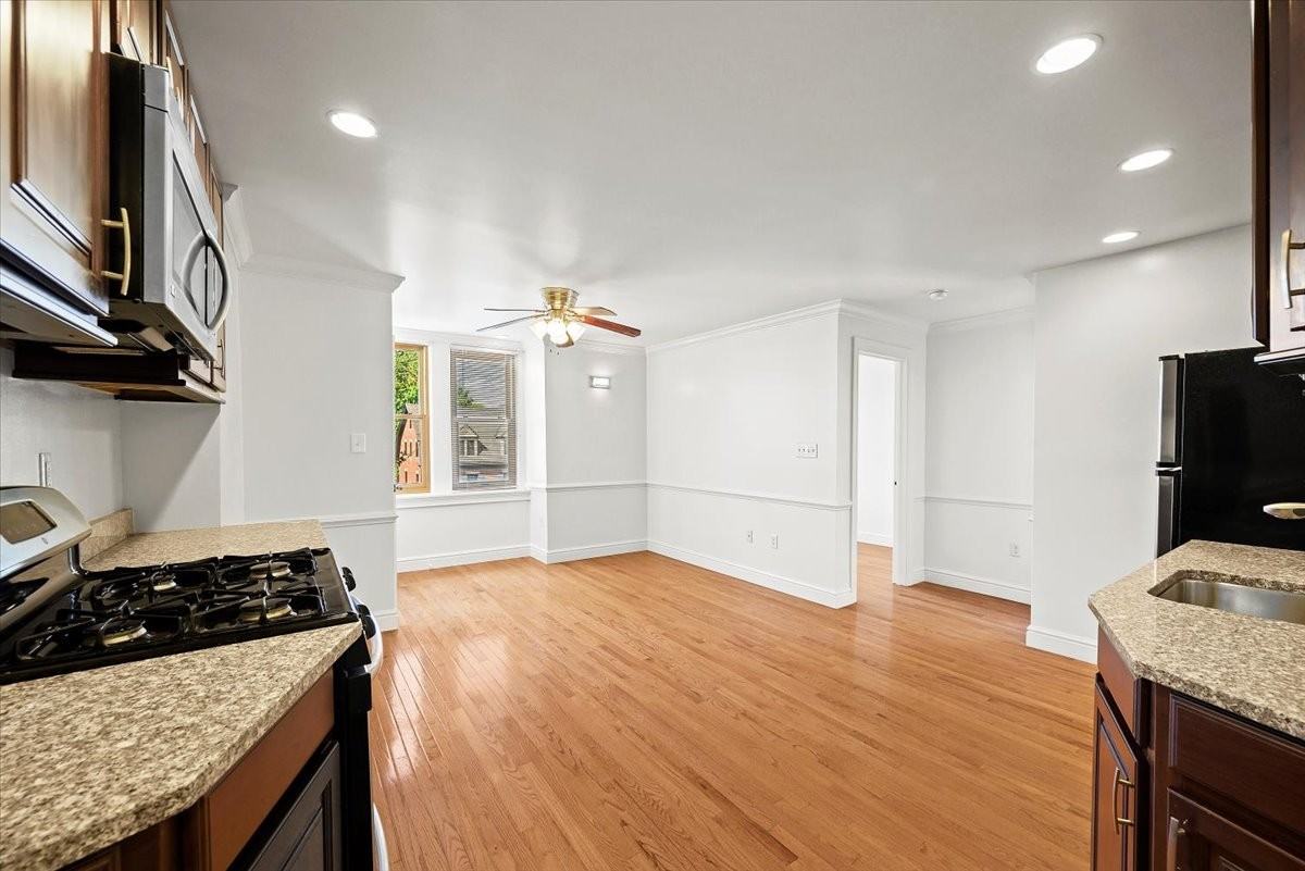 5400 Elmer St #5 - Photo 3 of 15