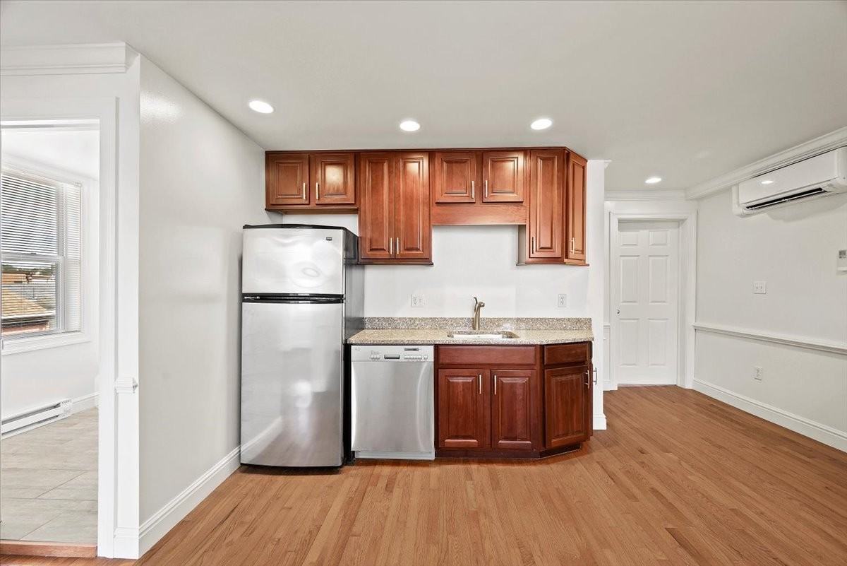 5400 Elmer St #5 - Photo 6 of 15