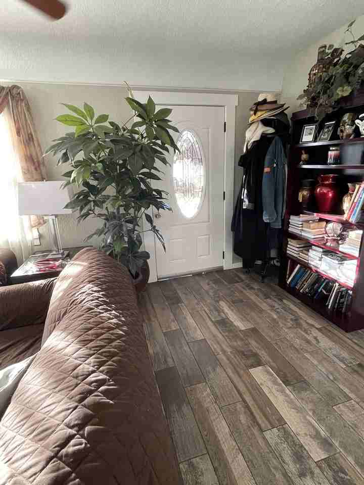 3435 Helix St #A - Photo 4 of 32