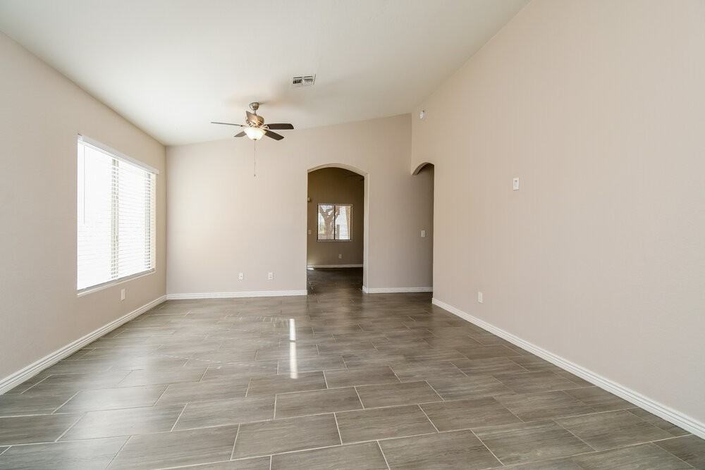 438 N Opal - Photo 5 of 16