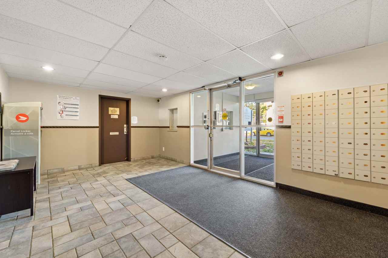 Sandwich Tower Apartments - Photo 5 of 22