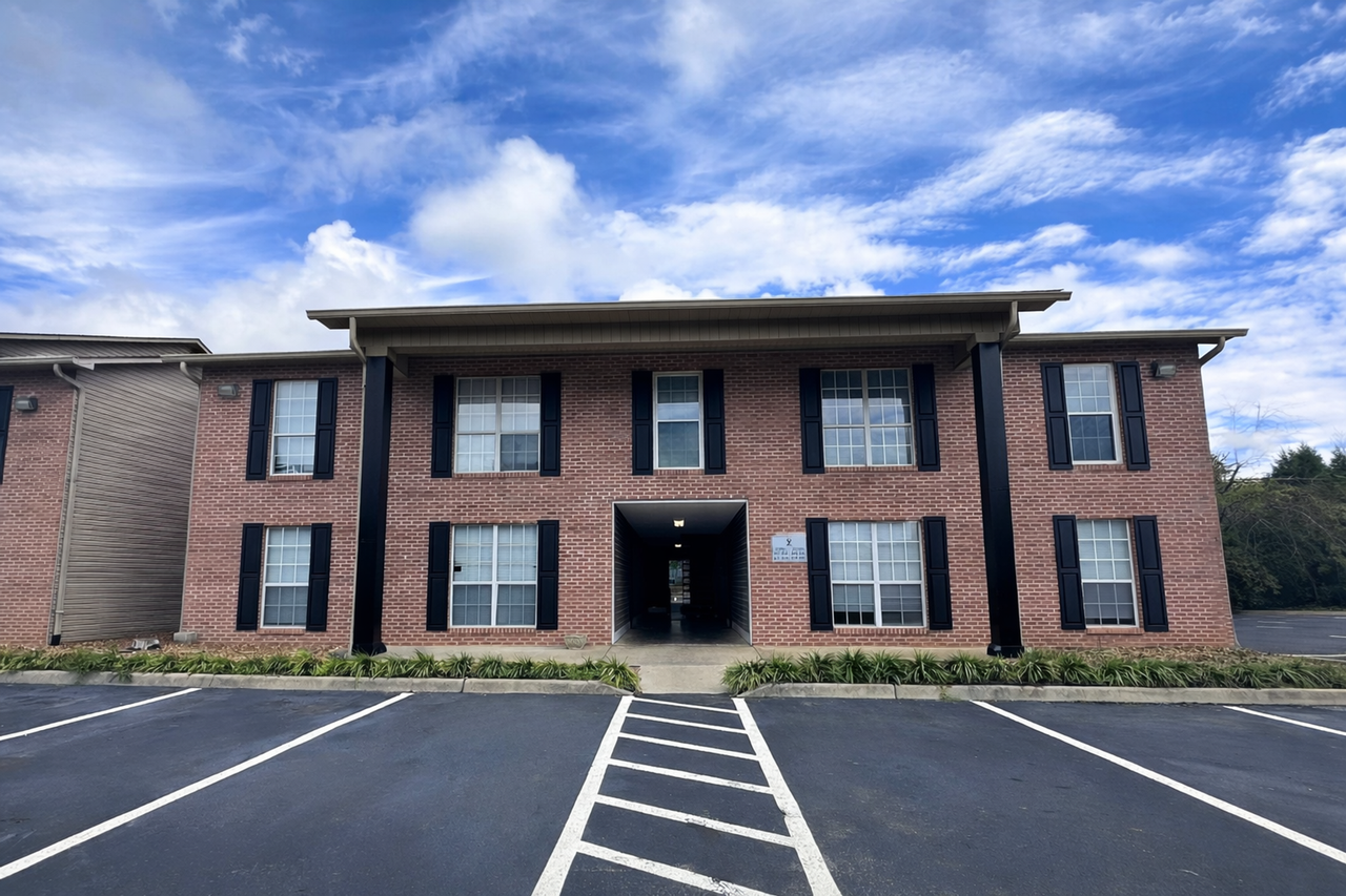 Rand at Forest Hill - Photo 5 of 50