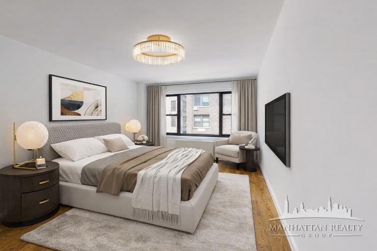 Beekman Pl #2B - Photo 3 of 5