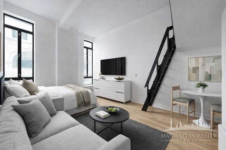 Astor Pl #2L - Photo 2 of 6