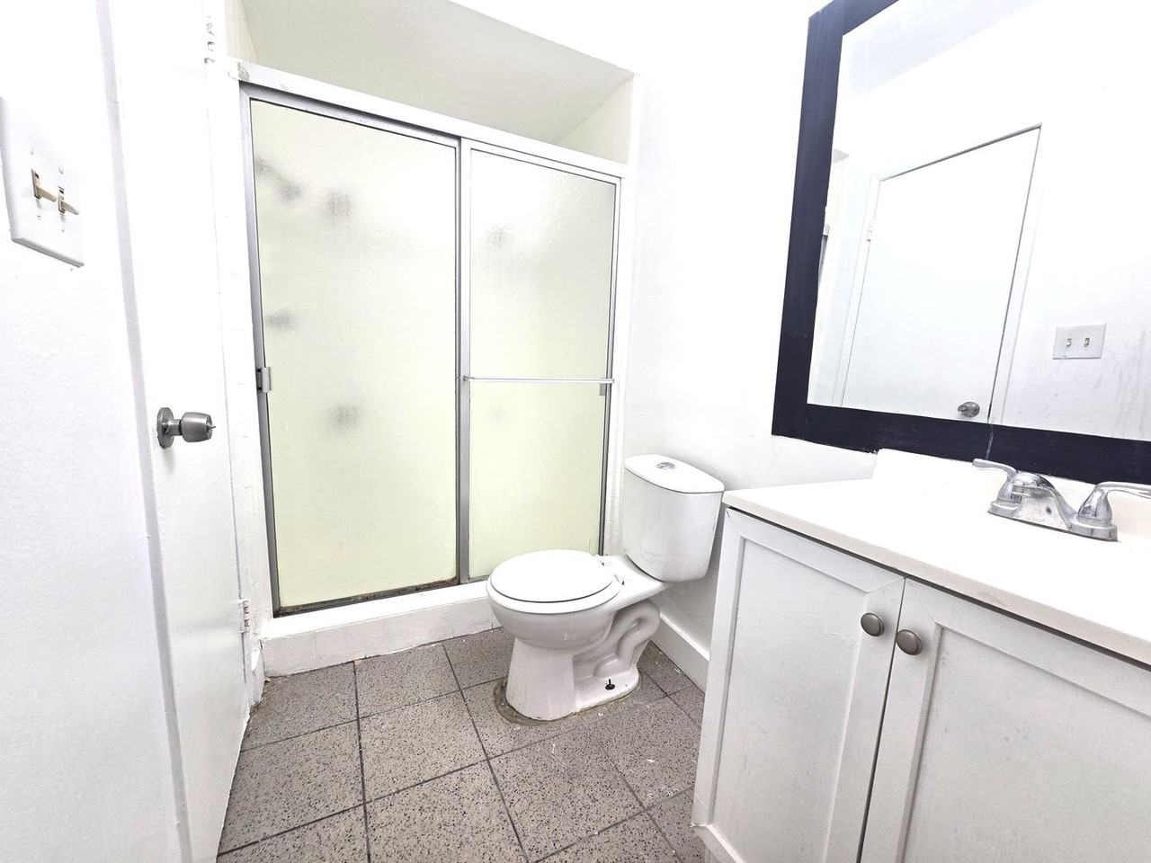 15025 Vanowen Street - Photo 6 of 17