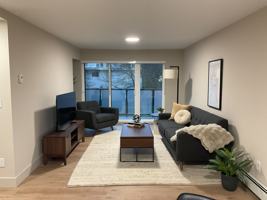 featured image of 8725 Oak St