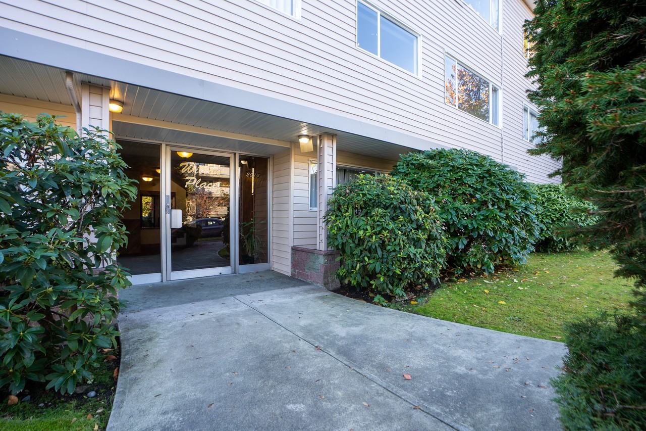 Wilton Place - Photo 3 of 4