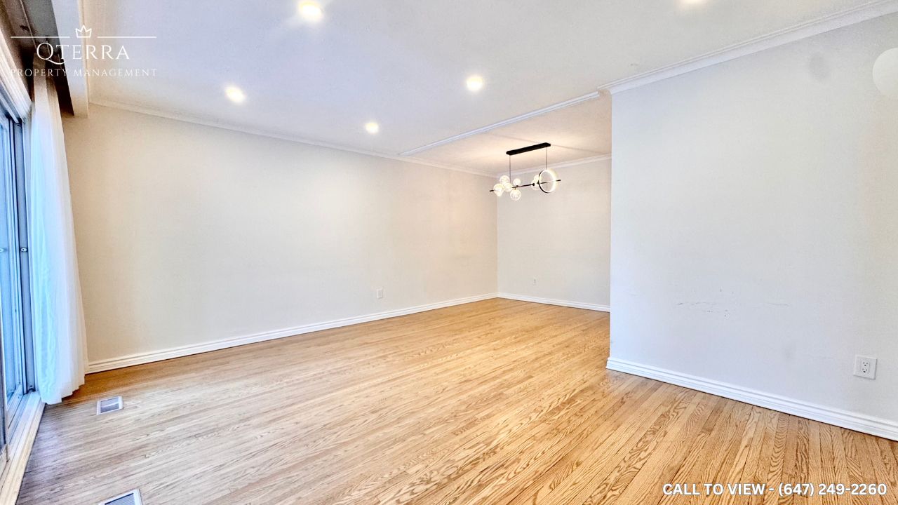 1-257 Woodsworth Rd, North York, Ontario M2L 2T5 - Photo 3 of 15