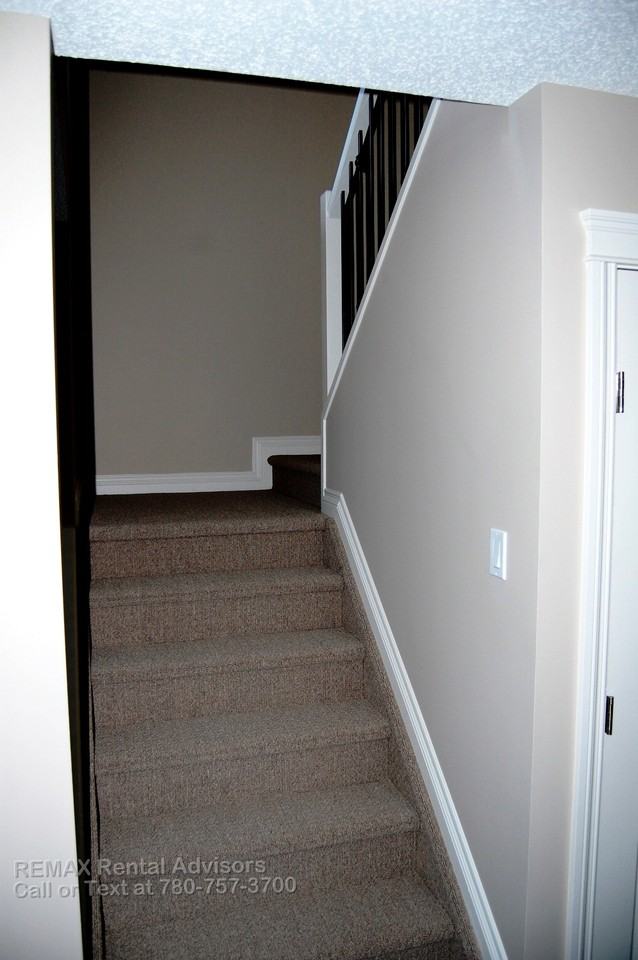 17606 10 Ave Sw - Photo 7 of 16