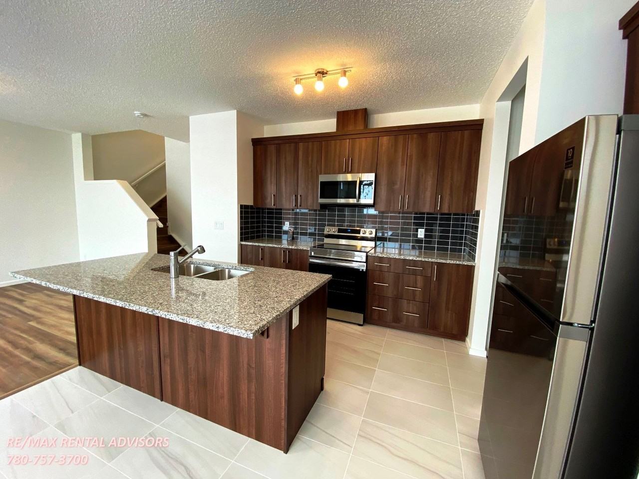 20612 22 Ave Nw - Photo 3 of 19