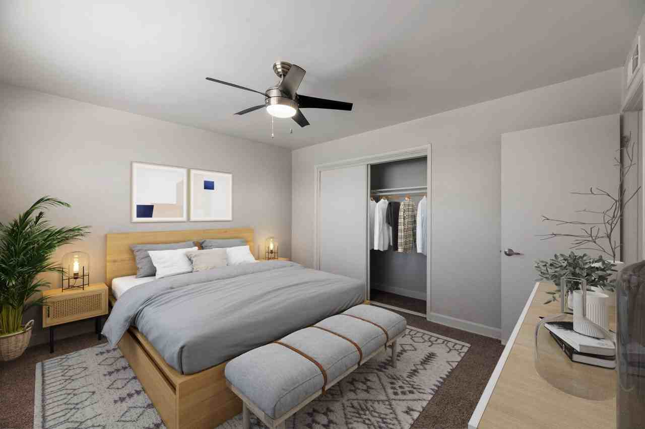 Park Royal - Photo 3 of 17