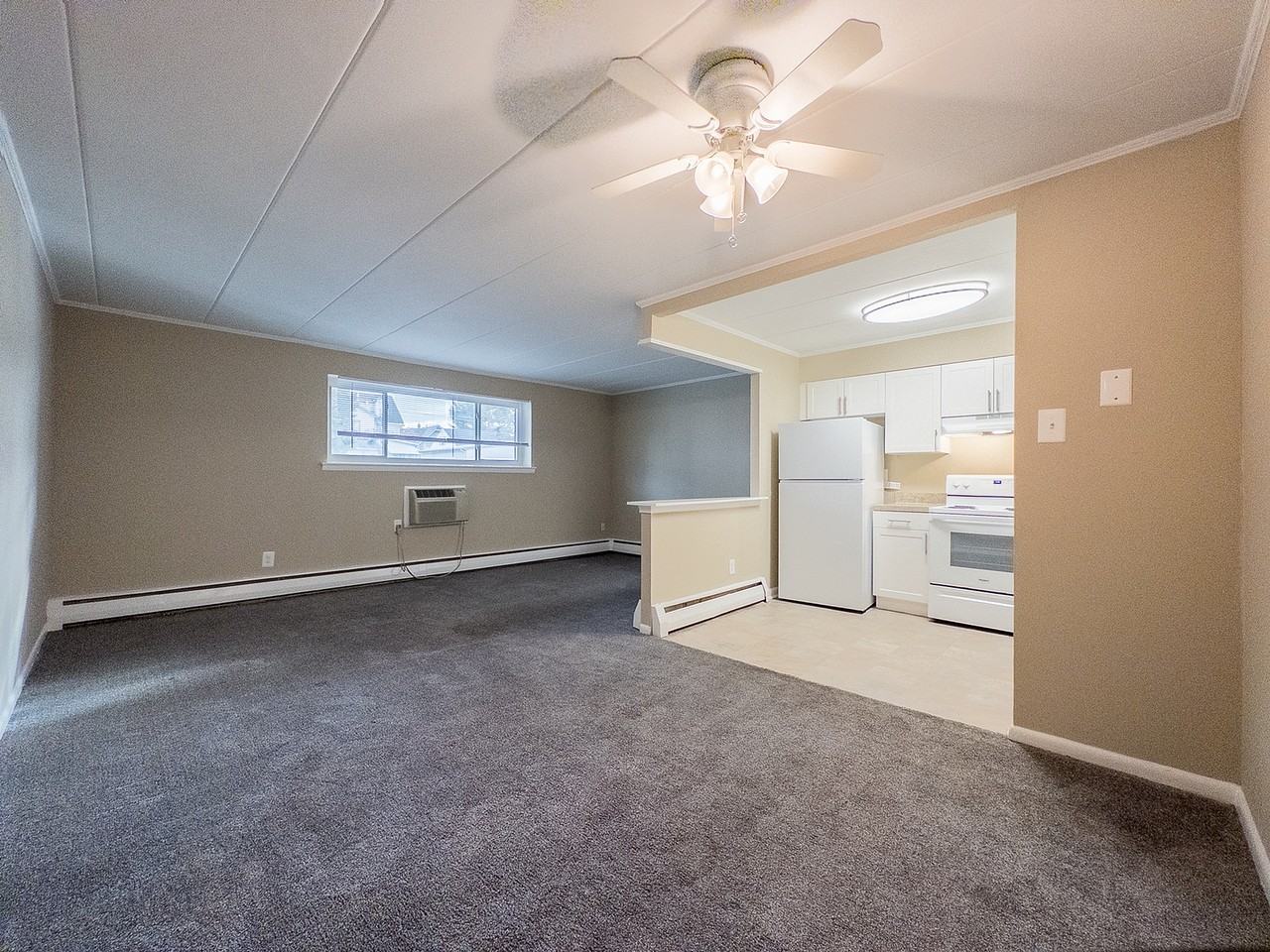 Lincoln Court Apartments - Photo 5 of 15