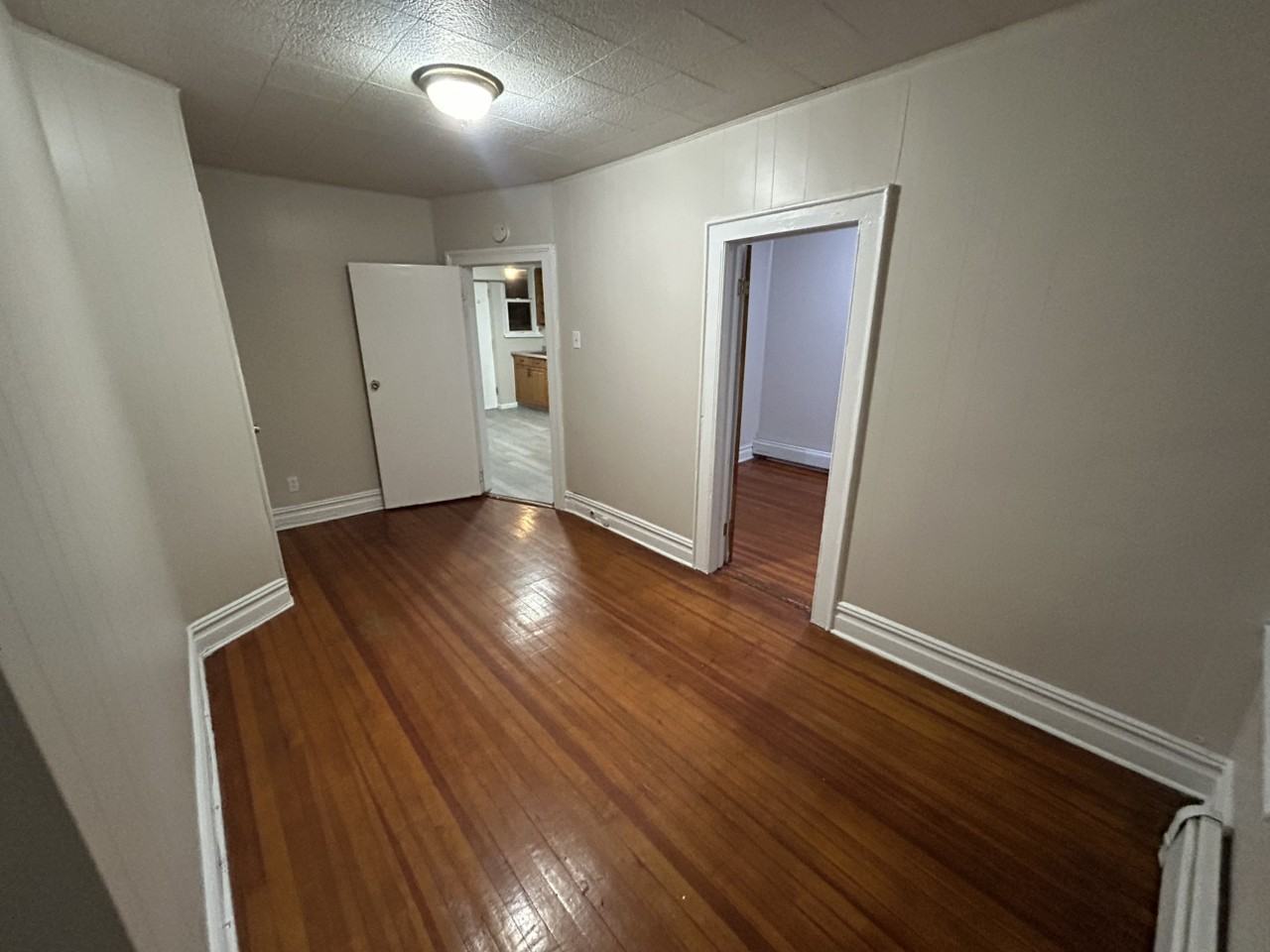 184 Walnut St - Photo 3 of 16