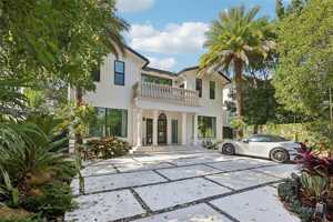 featured image of SW 22nd Rd & S Miami Ave