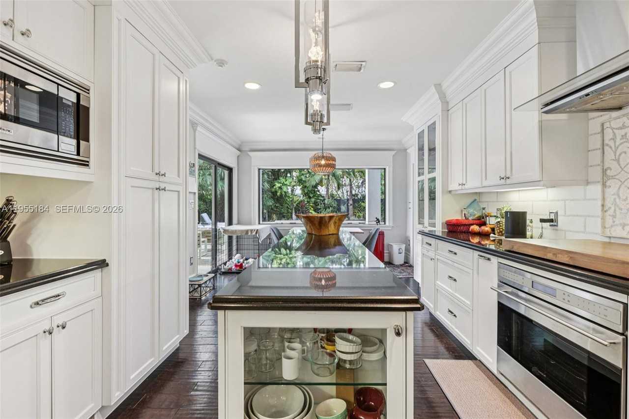 SW 22nd Rd & S Miami Ave - Photo 7 of 28