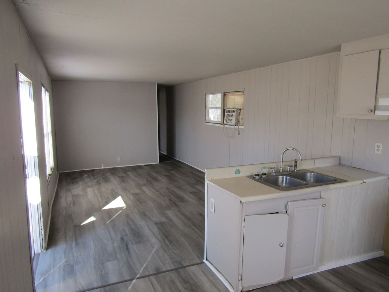 564 Talmadge Road - Photo 5 of 37