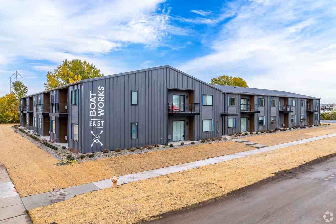 Boatworks Flats - Photo 6 of 20