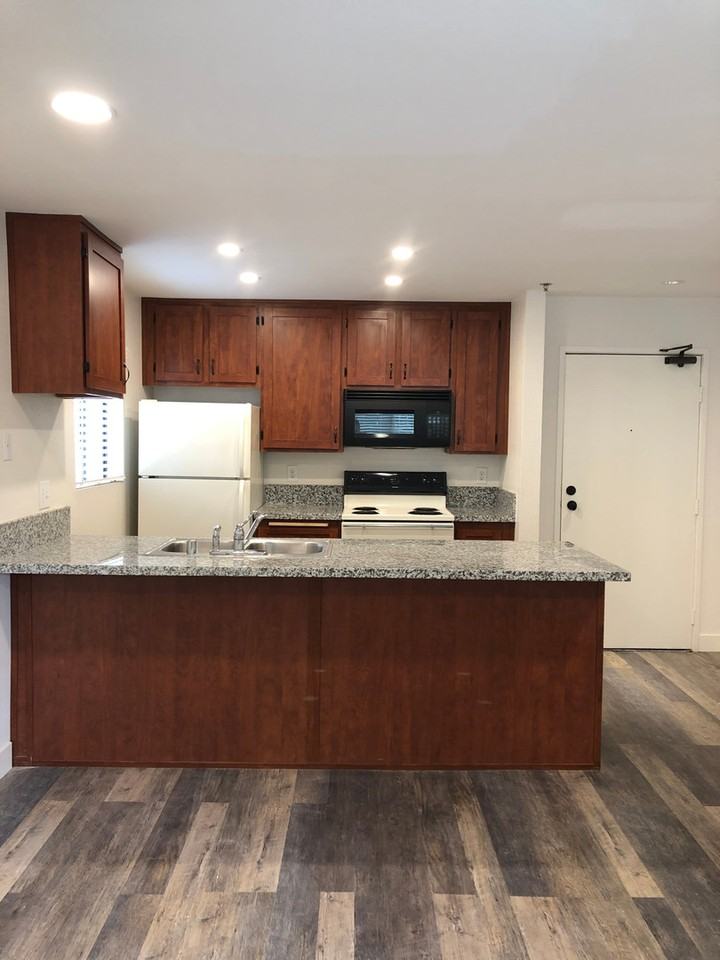 Hillcrest Summit Apartments - Photo 7 of 46