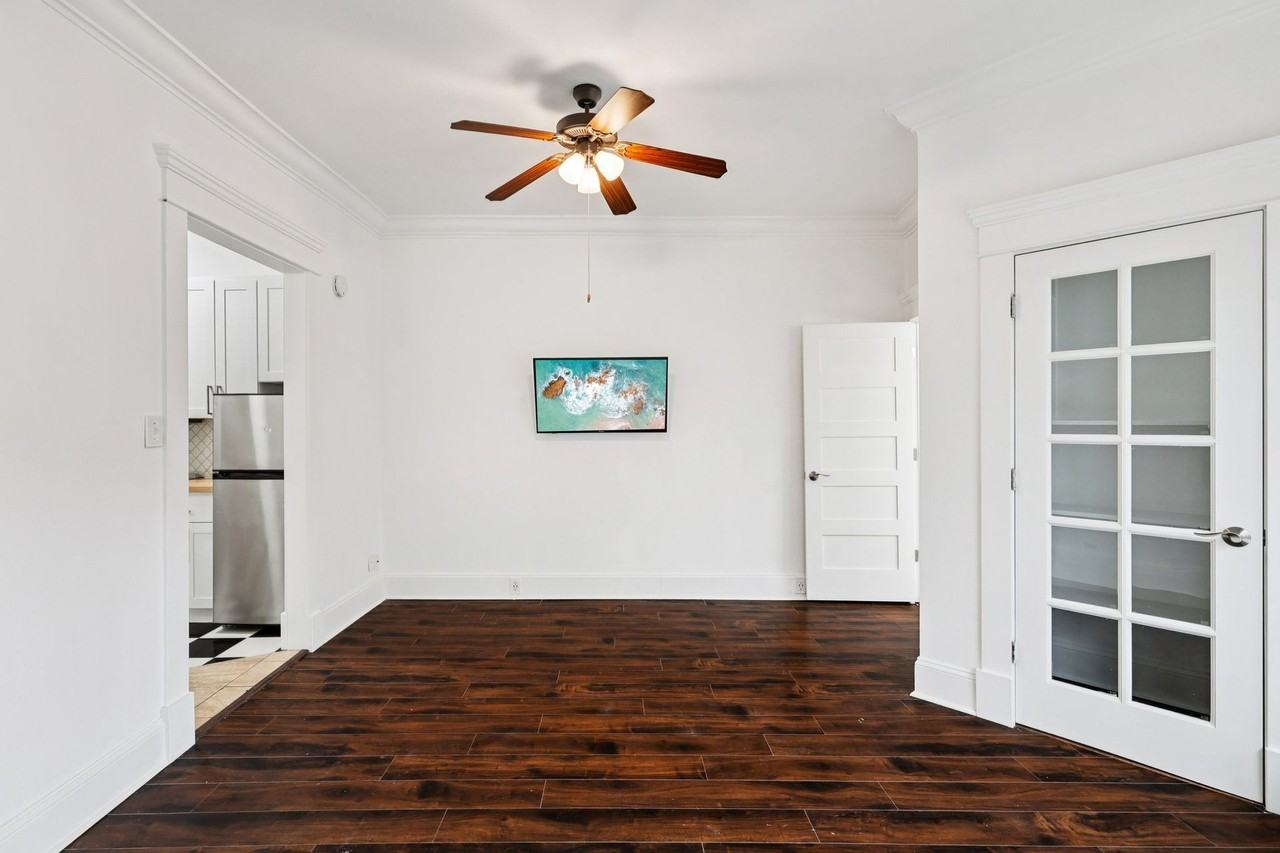 Centerview - Photo 3 of 50