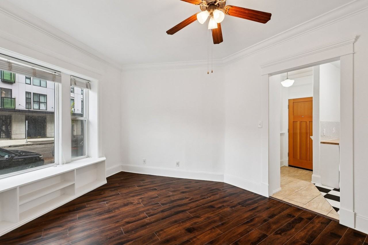 Centerview - Photo 6 of 50