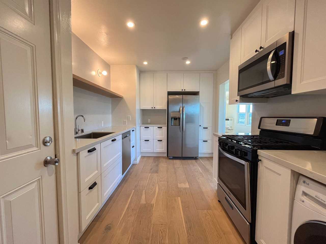 2202 S Bronson Ave - Photo 2 of 4